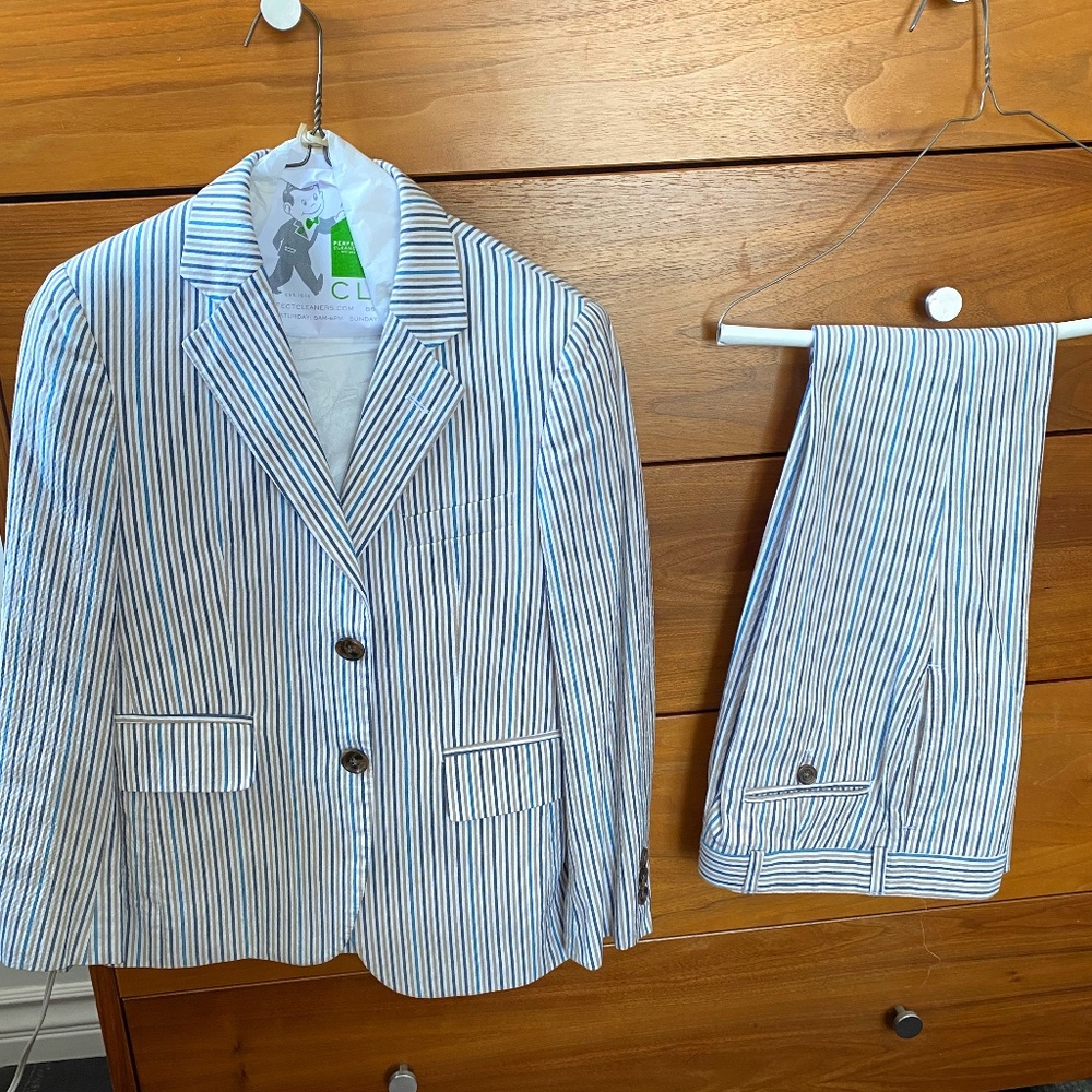 Brooks Brothers Seersucker Suit, Size 10 Youth